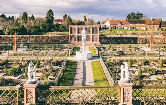 Image: Elizabethan Garden at Kenilworth Castle