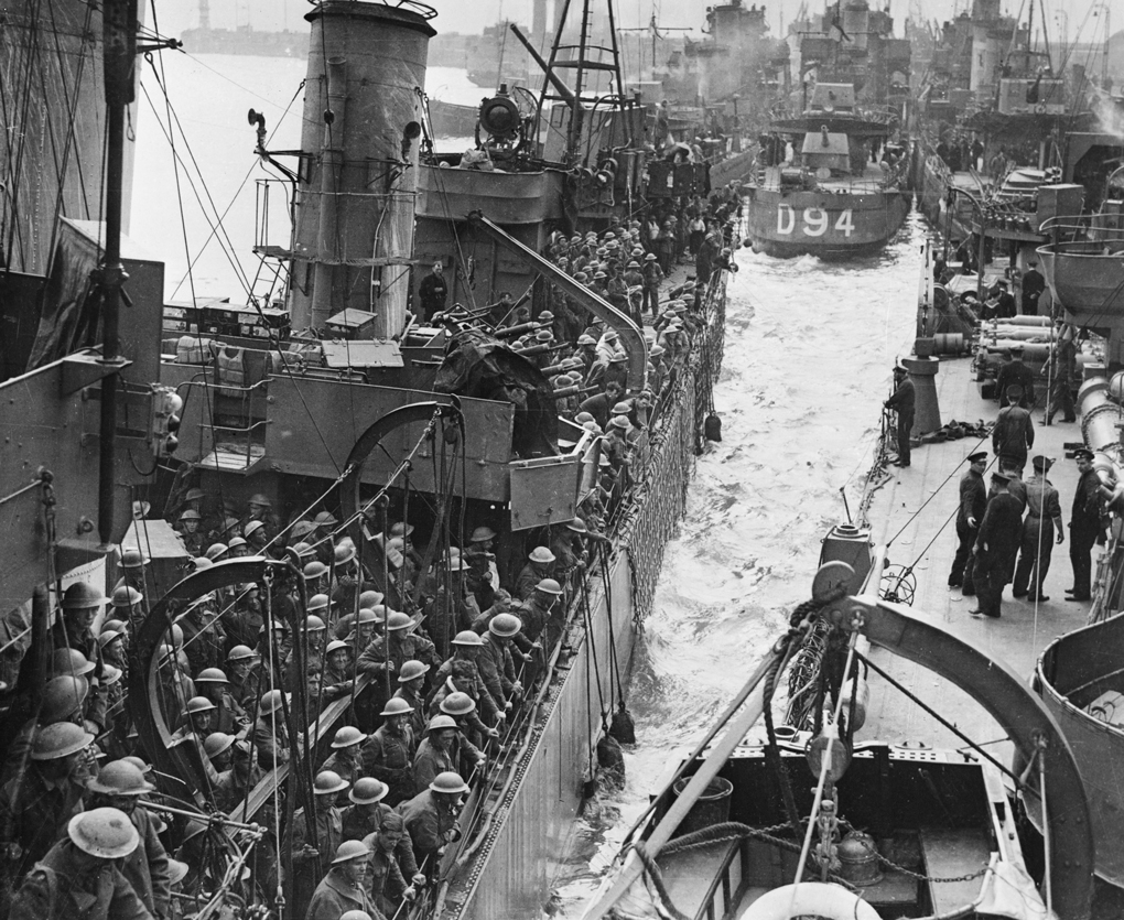 Image: Destroyer berthing at Dover (Photo by Puttnam and Malindine/ IWM via Getty Images)