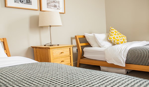 Twin bedroom, ground floor