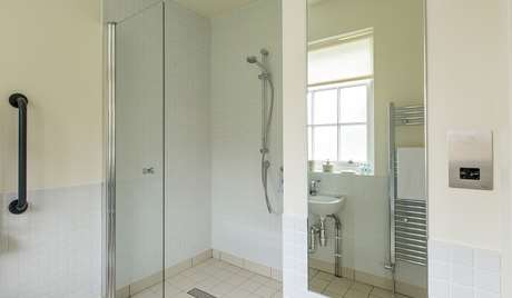 Shower room, ground floor Shower room, ground floor