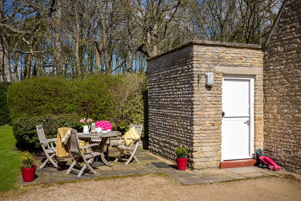Outdoor seating space in the garden Outdoor seating space in the garden
