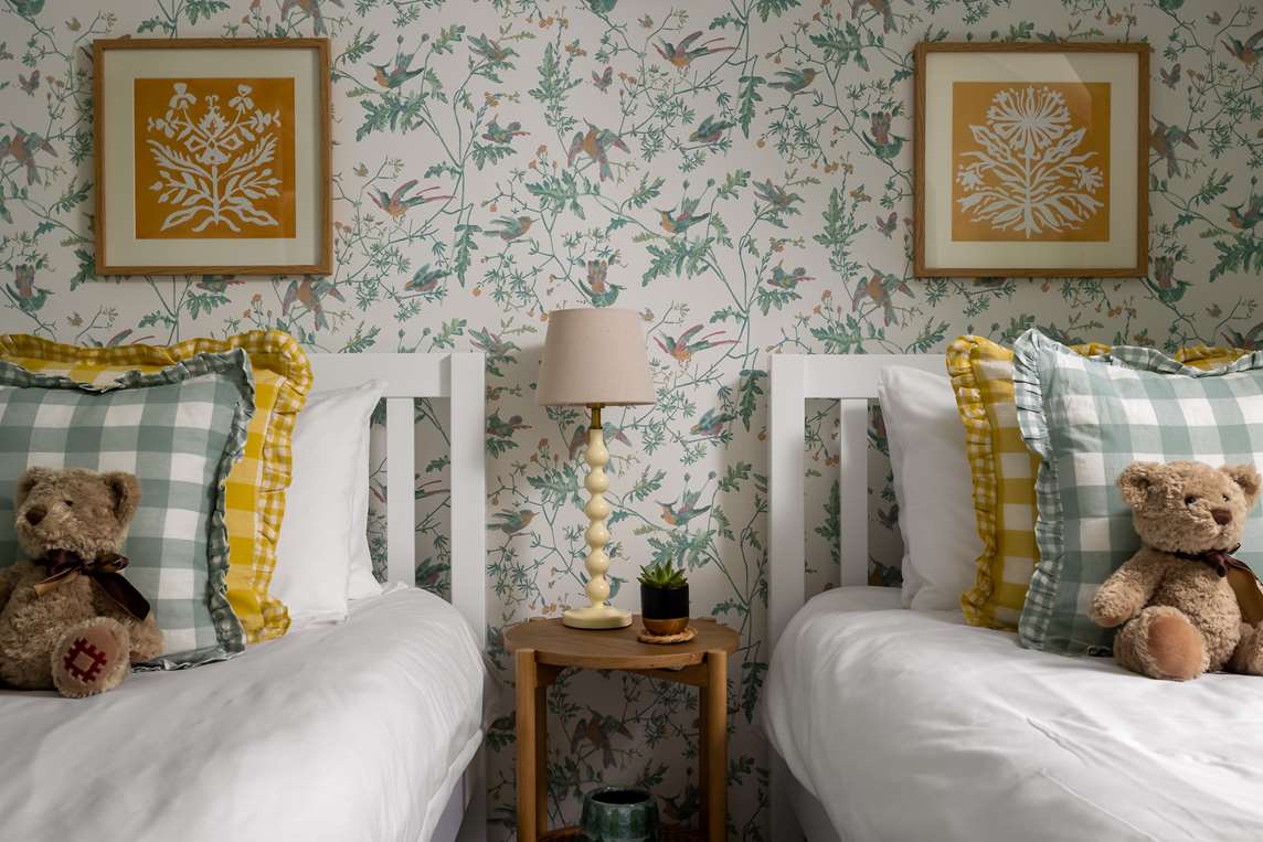 Twin bedroom, first floor  Twin bedroom, first floor