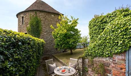 Private garden courtyard Private garden courtyard