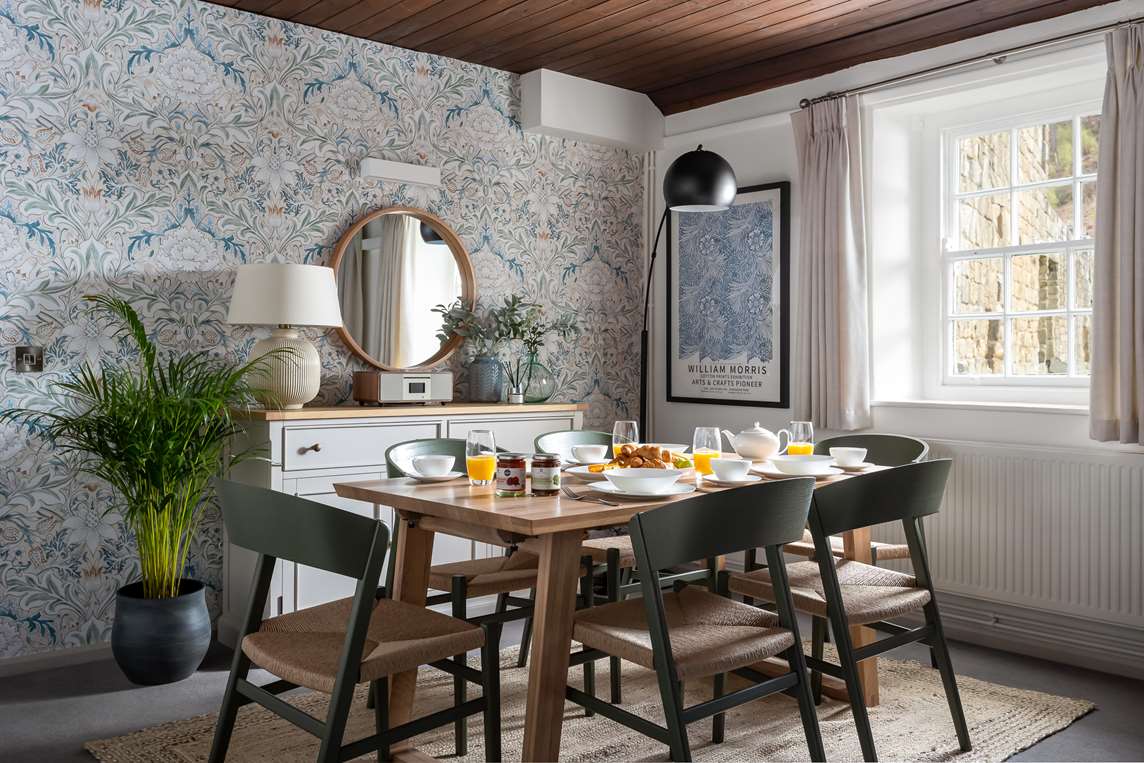 Dinning room and lounge, lower ground floor Dinning room and lounge, lower ground floor