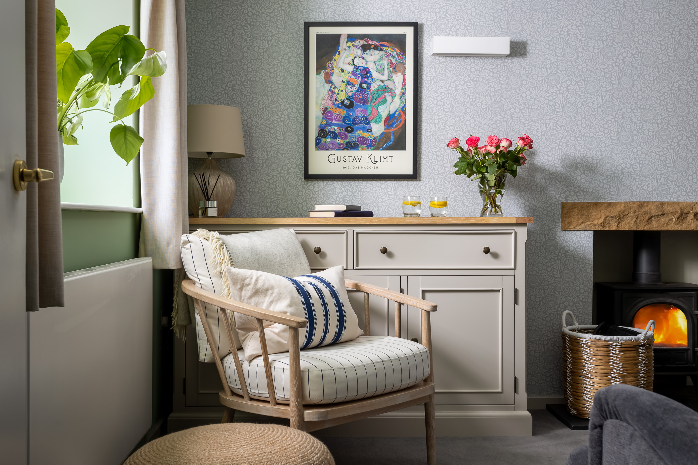 Lounge, ground floor 