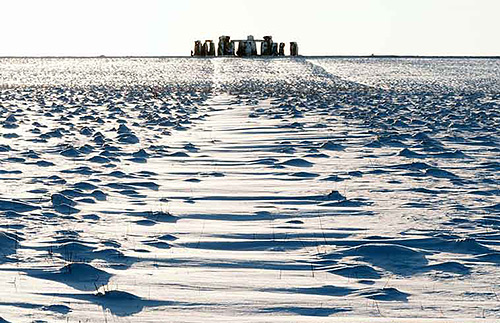 The ditches of the Avenue highlighted by snow