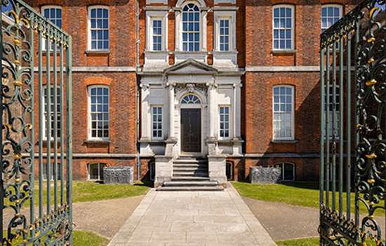 Grand Georgian red brick frontage of a large house (Ranger's House) Grand Georgian red brick frontage of a large house (Ranger's House)