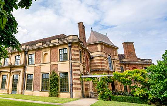 Grand looking mansion with impressive entrance tower (Eltham Palace) Grand looking mansion with impressive entrance tower (Eltham Palace)